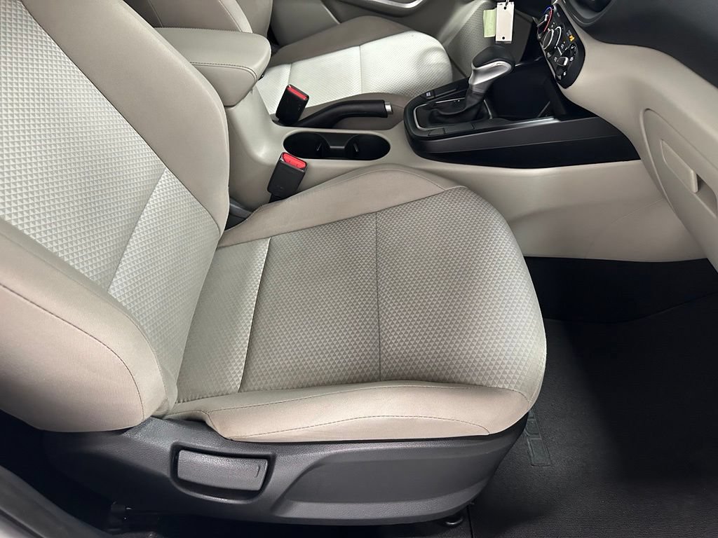 Used 2023 Kia Soul LX w/ LX Technology Package FWD image 59