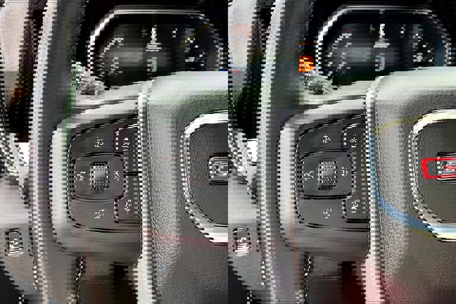 Used 2025 GMC Sierra 2500 SLE w/ SLE Value Package; image 22