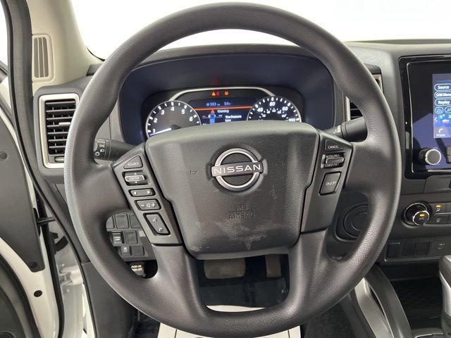 Used 2024 Nissan Frontier SV image 20