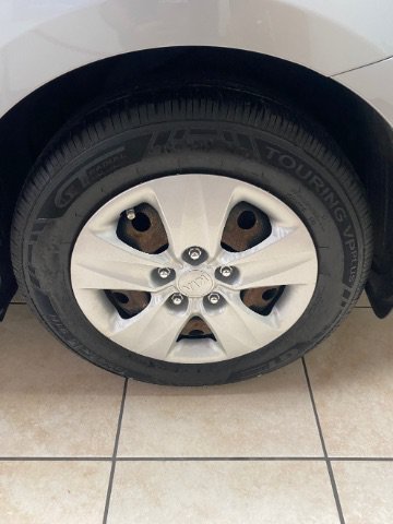 Used 2017 Kia Forte LX FWD image 27