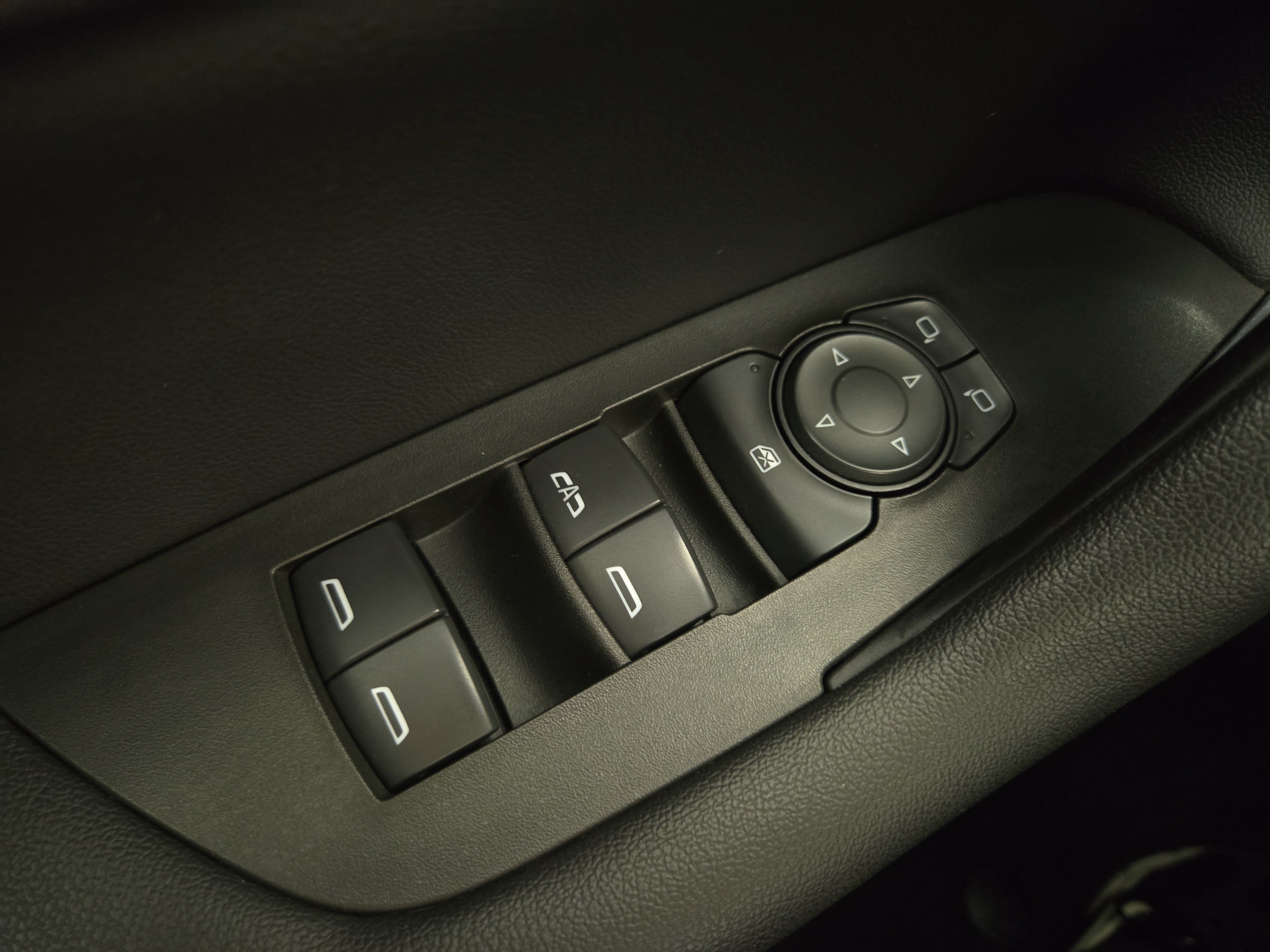 Certified 2022 Chevrolet Blazer LT FWD image 25