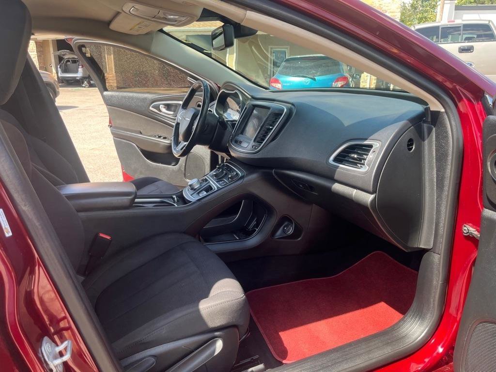 Used 2016 Chrysler 200 Limited w/ Convenience Group FWD image 22