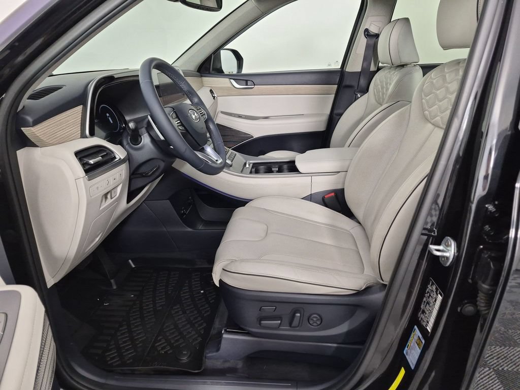 Used 2022 Hyundai Palisade Limited FWD image 17