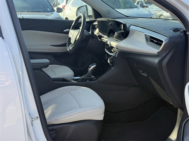 Used 2024 Buick Encore GX Preferred image 17