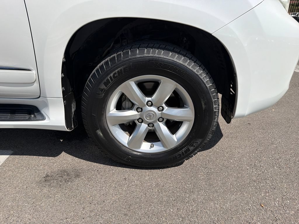 Used 2013 Lexus GX 460 w/ Comfort Plus Pkg AWD/4WD image 16