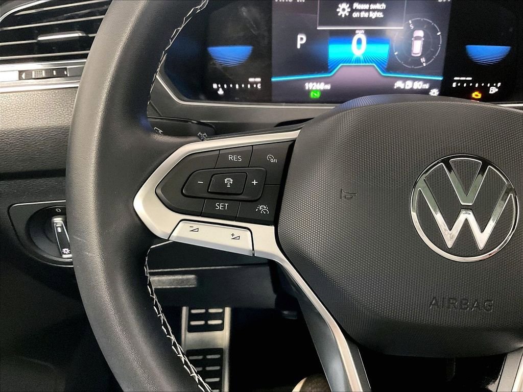 Used 2023 Volkswagen Tiguan SE R-Line AWD/4WD image 23