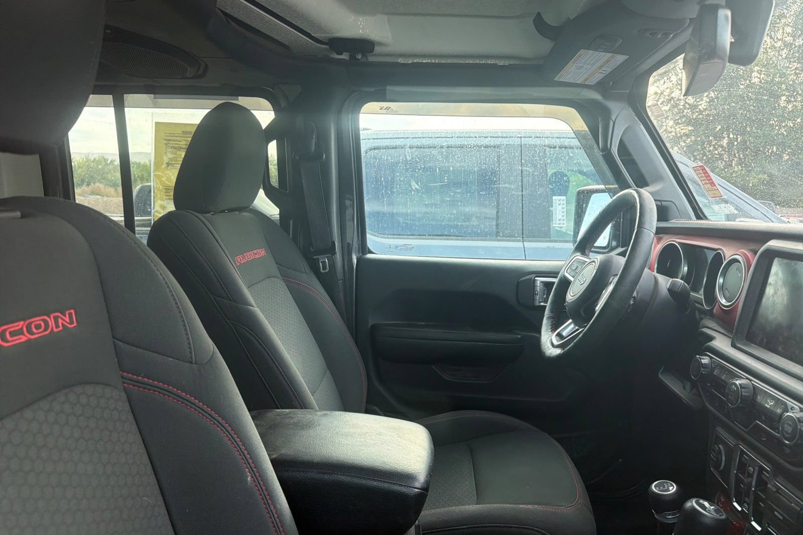 Used 2018 Jeep Wrangler Unlimited Rubicon AWD/4WD image 4