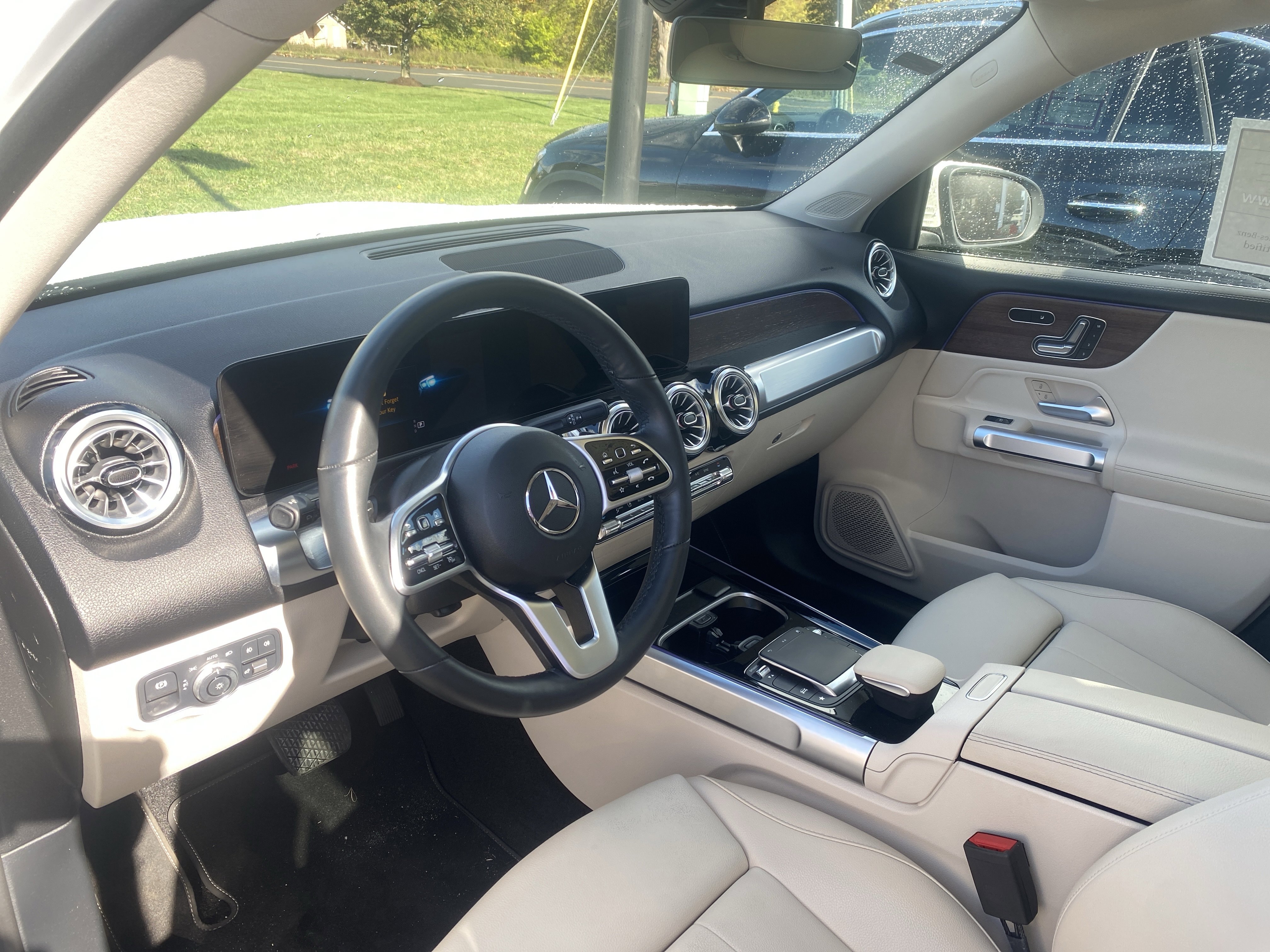 Certified 2023 Mercedes-Benz GLB 250 4MATIC image 9