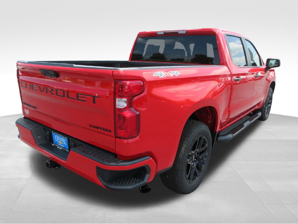 New 2026 Chevrolet Silverado 1500 Custom w/ Turbomax Blackout Package AWD/4WD image 5