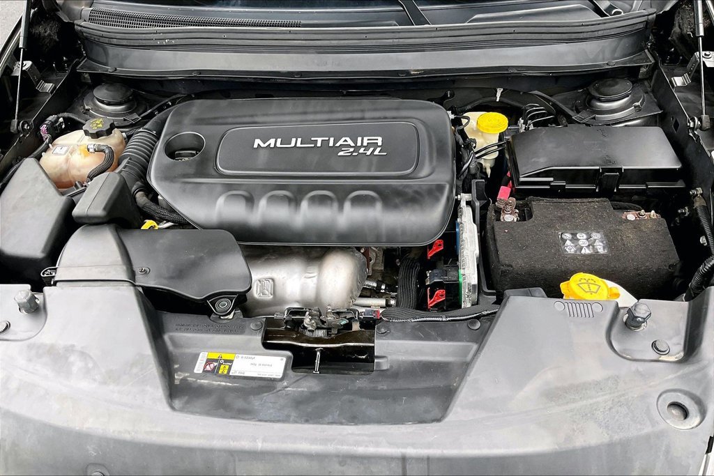 Used 2016 Jeep Cherokee Limited AWD/4WD image 38