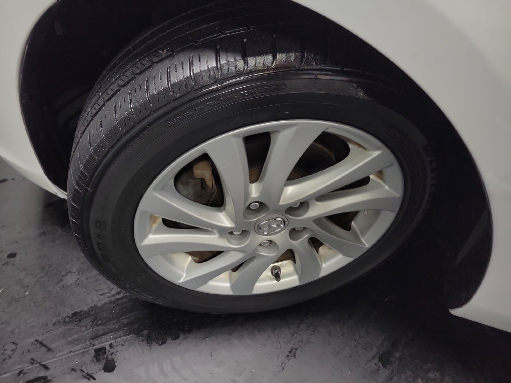 Used 2012 MAZDA MAZDA3 i Touring FWD image 14