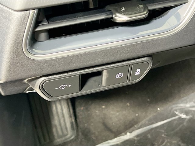 New 2025 Kia K4 EX w/ GT-Line Premium Package FWD image 10