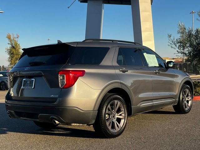 Used 2023 Ford Explorer XLT w/ Equipment Group 202A image 5
