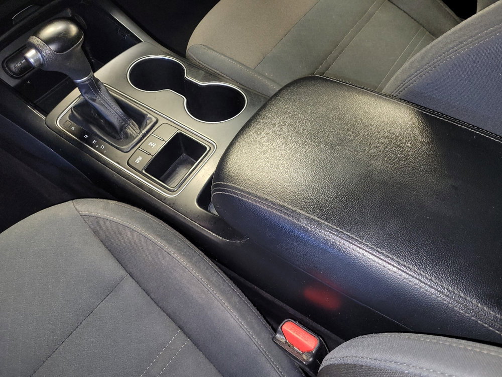 Used 2019 Kia Sorento LX image 26