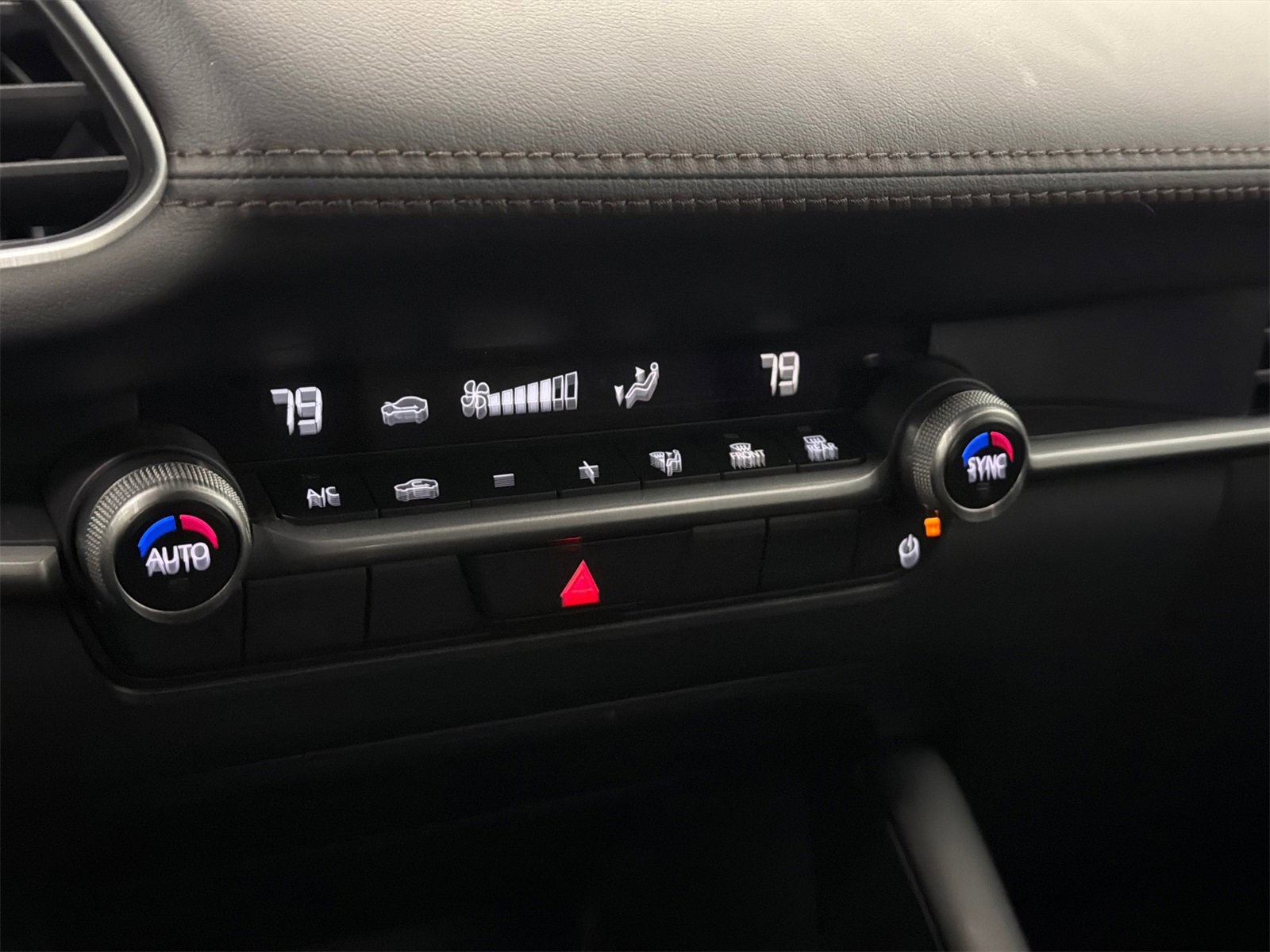 Certified 2025 MAZDA MAZDA3 s Sport image 26