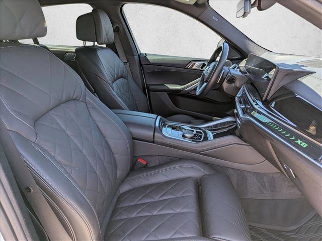 Used 2026 BMW X6 xDrive40i w/ Climate Comfort Package image 21