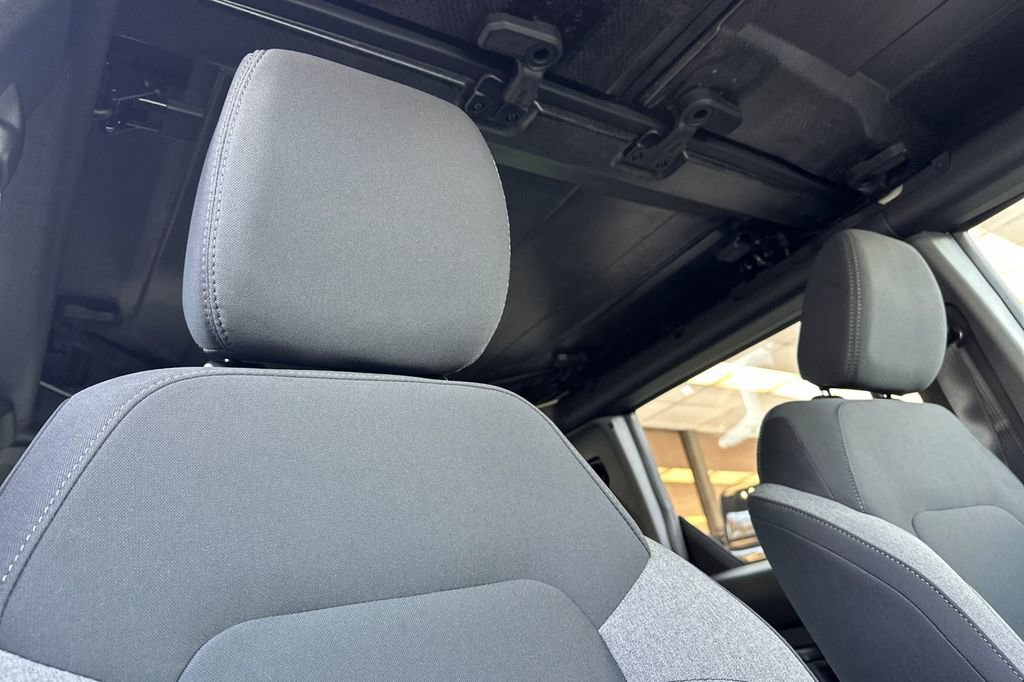 New 2025 Ford Bronco 4-Door image 15