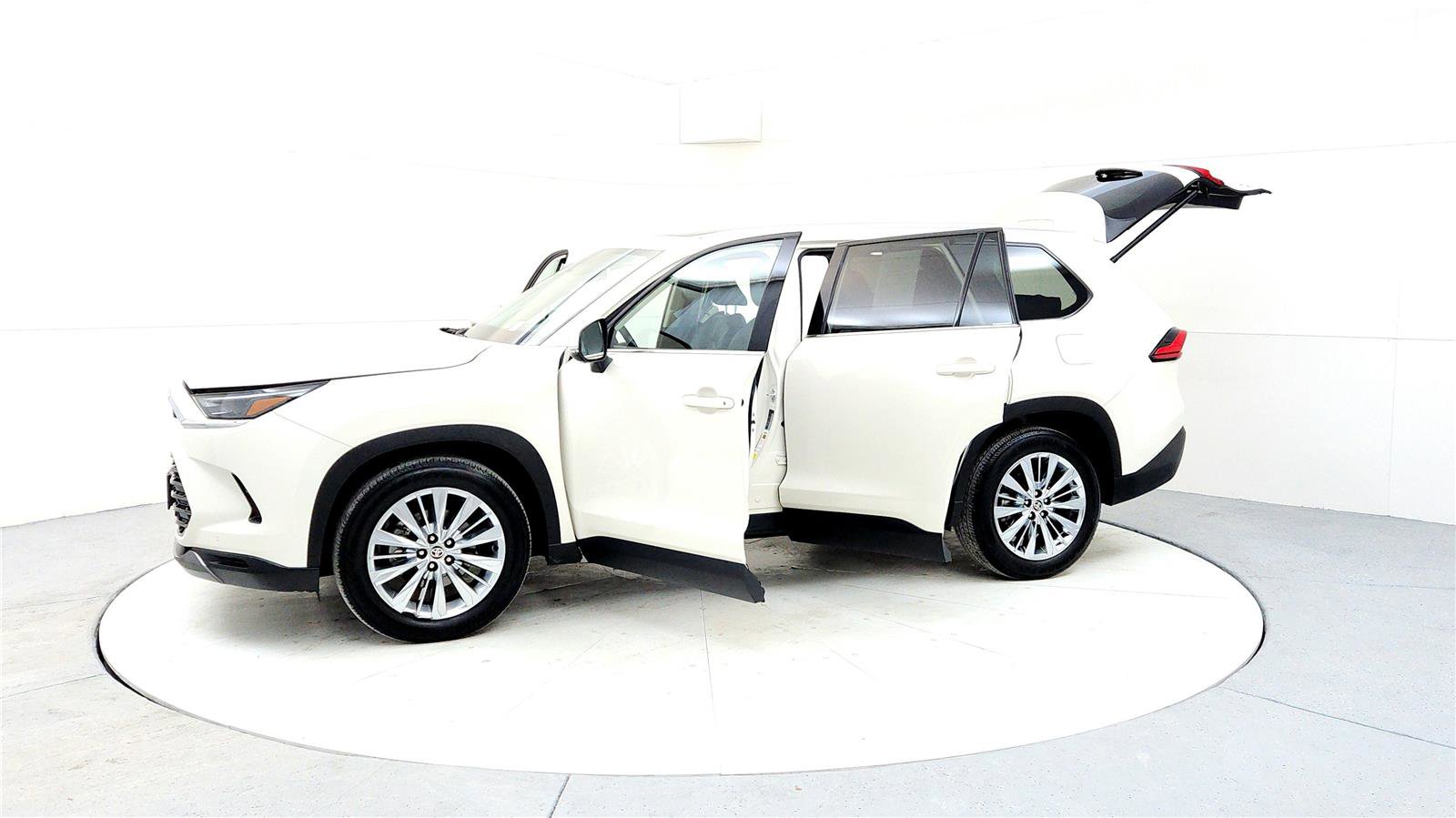 Used 2024 Toyota Grand Highlander Platinum image 10