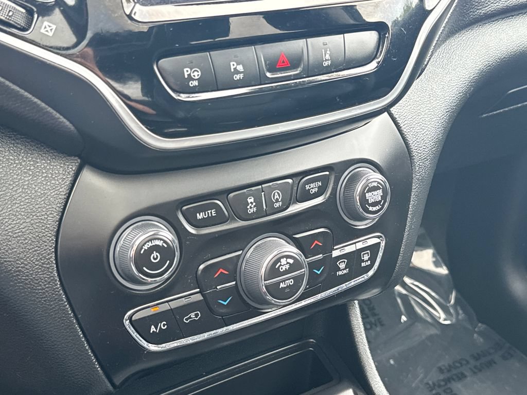 Used 2022 Jeep Cherokee Limited AWD/4WD image 24