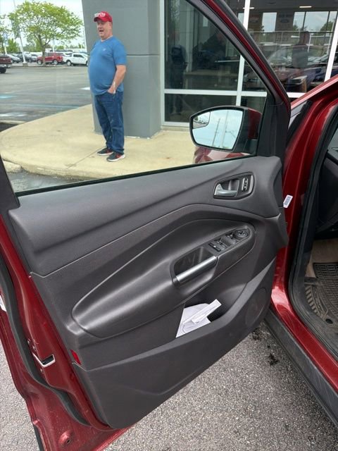 Used 2016 Ford Escape SE AWD/4WD image 12