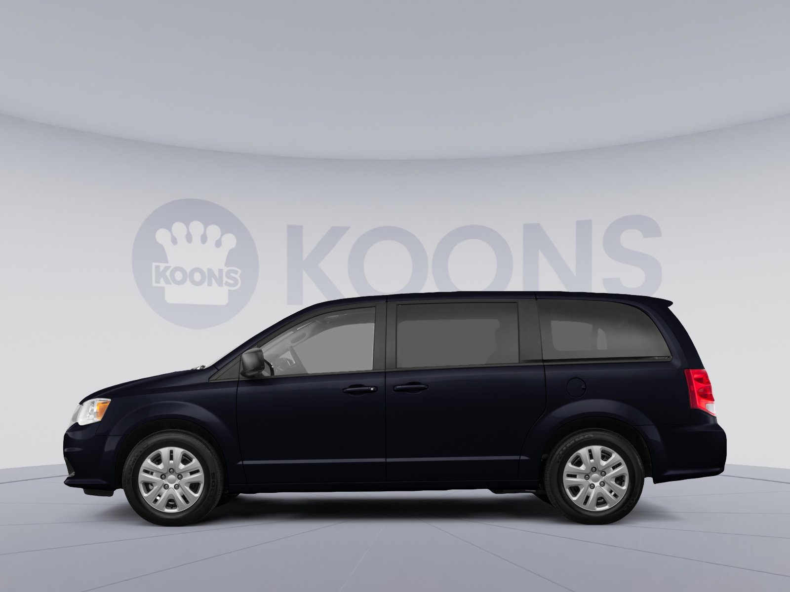 Used 2019 Dodge Grand Caravan SE image 2