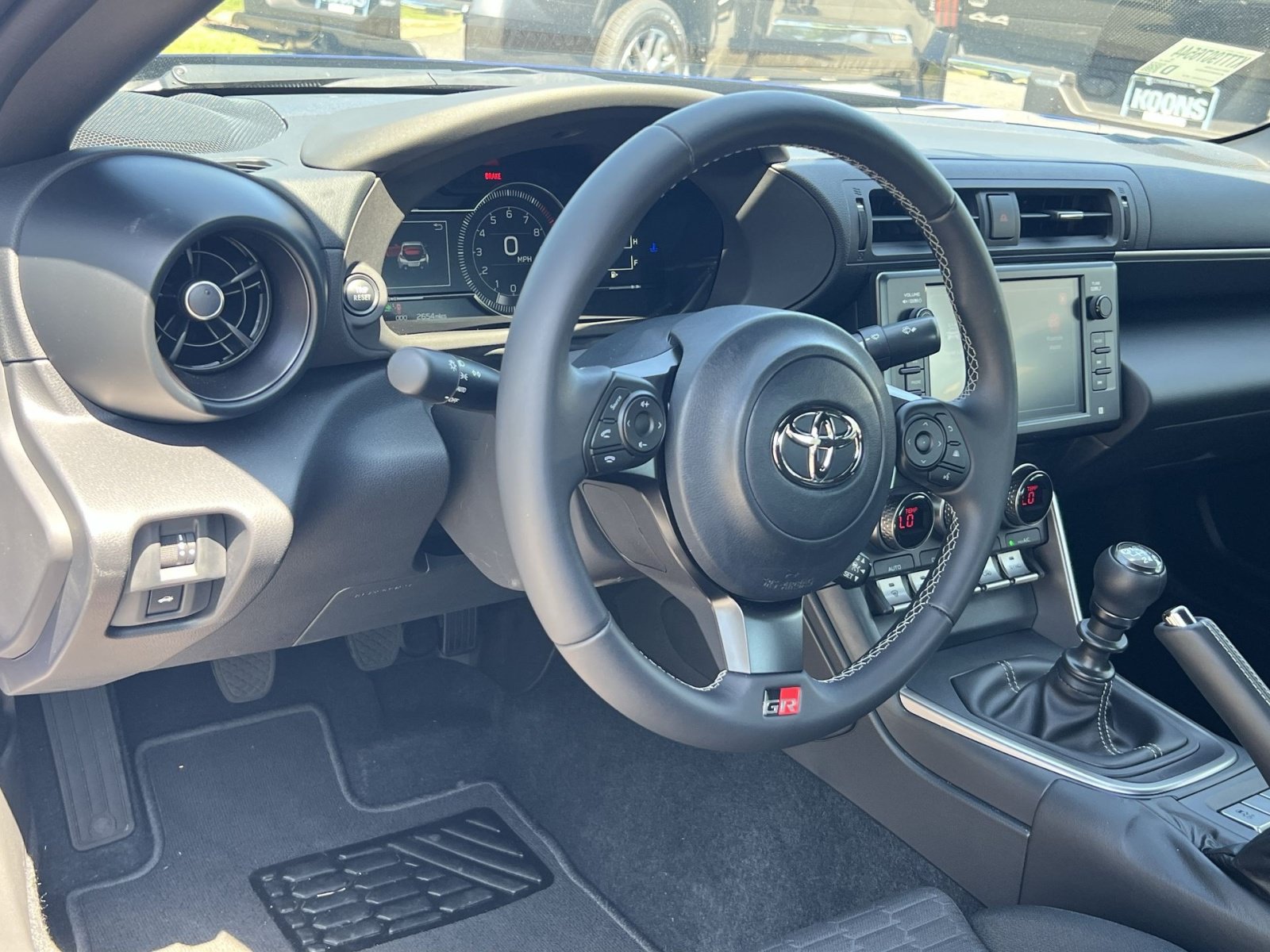 New 2026 Toyota GR86 RWD image 18