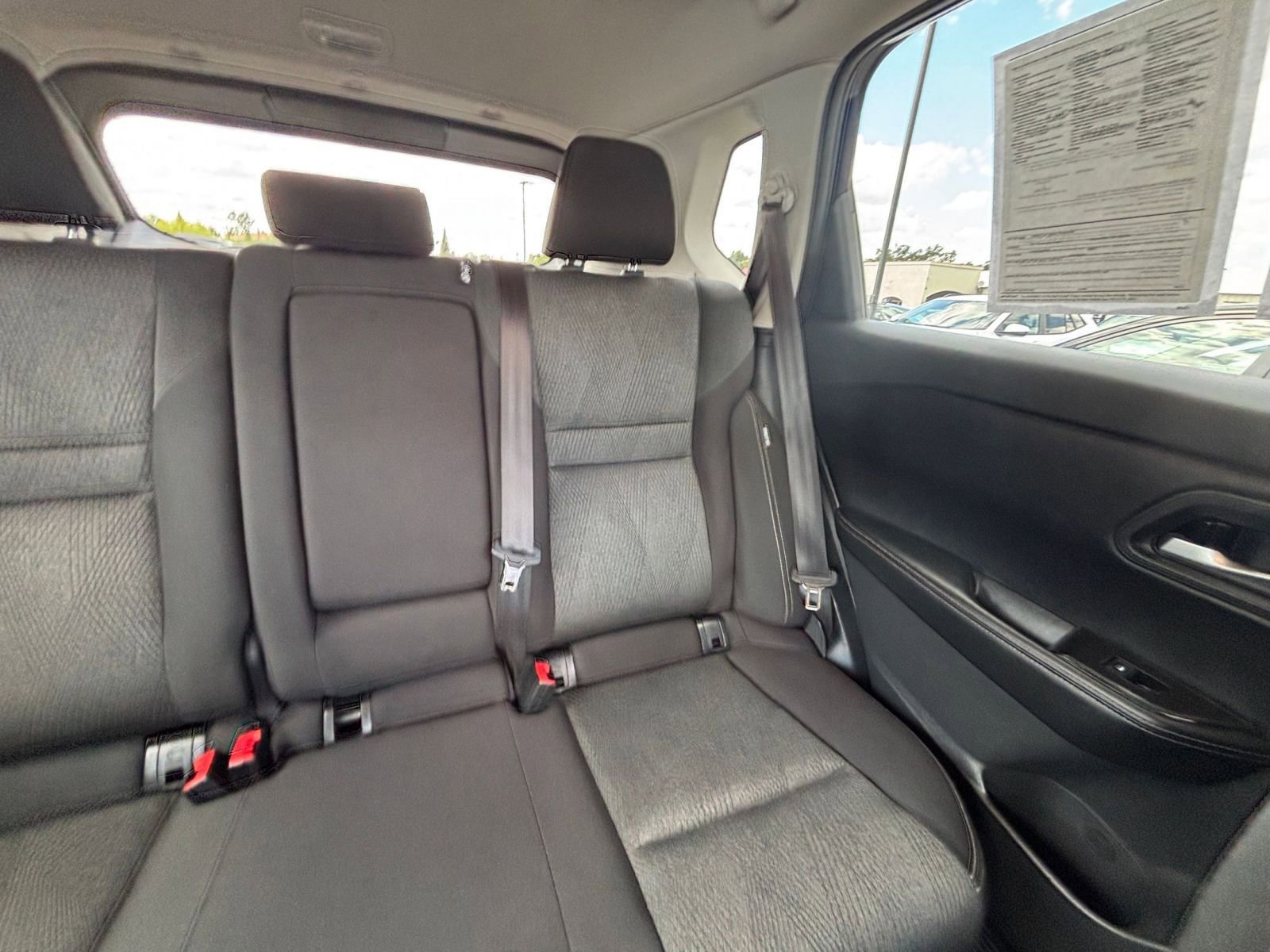 Used 2025 Nissan Rogue SV FWD image 39