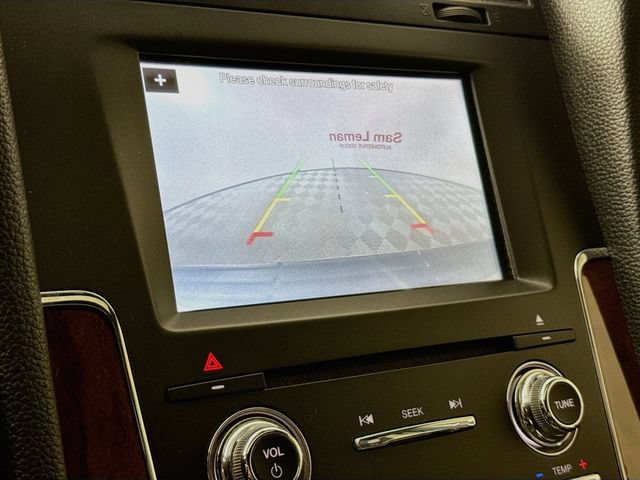 Used 2016 Lincoln Navigator Select AWD/4WD image 14