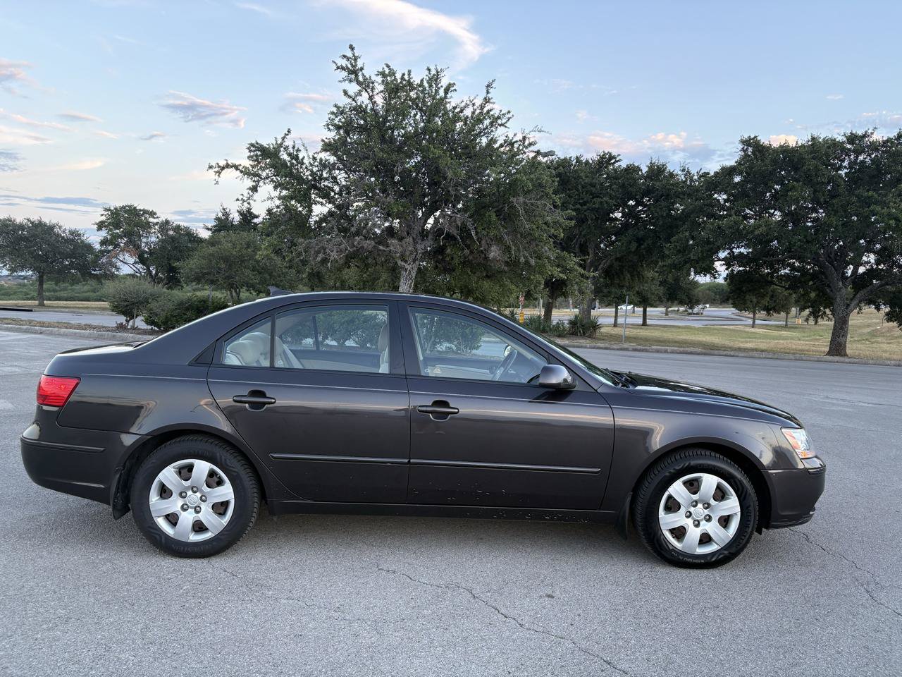 Used 2010 Hyundai Sonata GLS FWD image 46