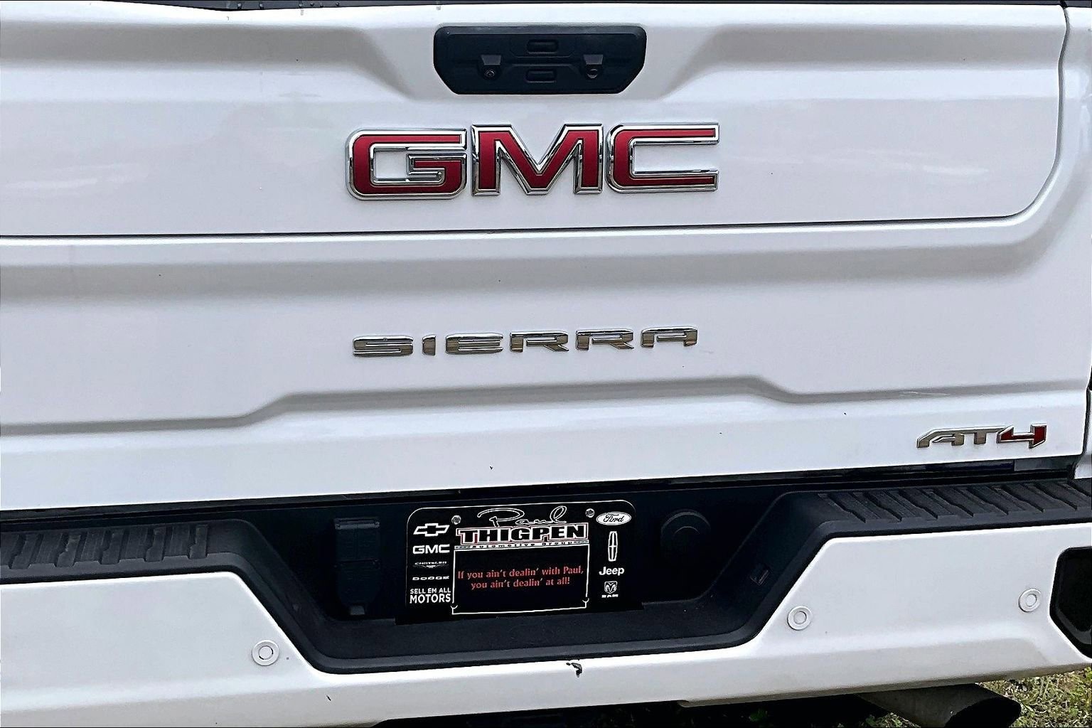 Used 2022 GMC Sierra 2500 AT4 w/ AT4 Premium Plus Package AWD/4WD image 25