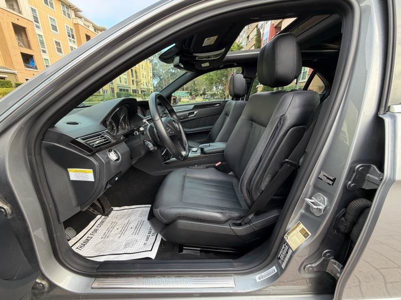 Used 2010 Mercedes-Benz E 550 Sedan image 35