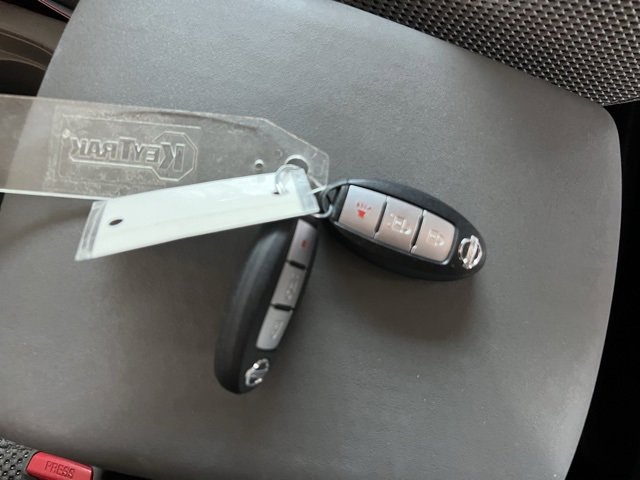 Used 2020 Nissan Frontier SV image 15