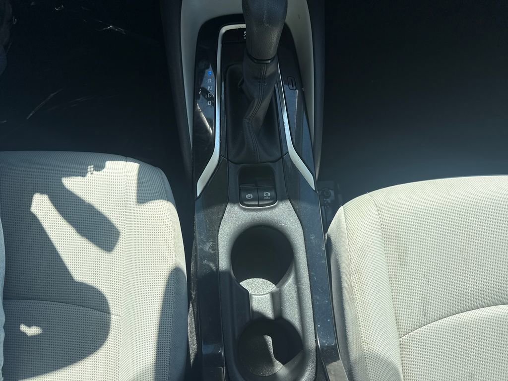 Used 2022 Toyota Corolla LE FWD image 23