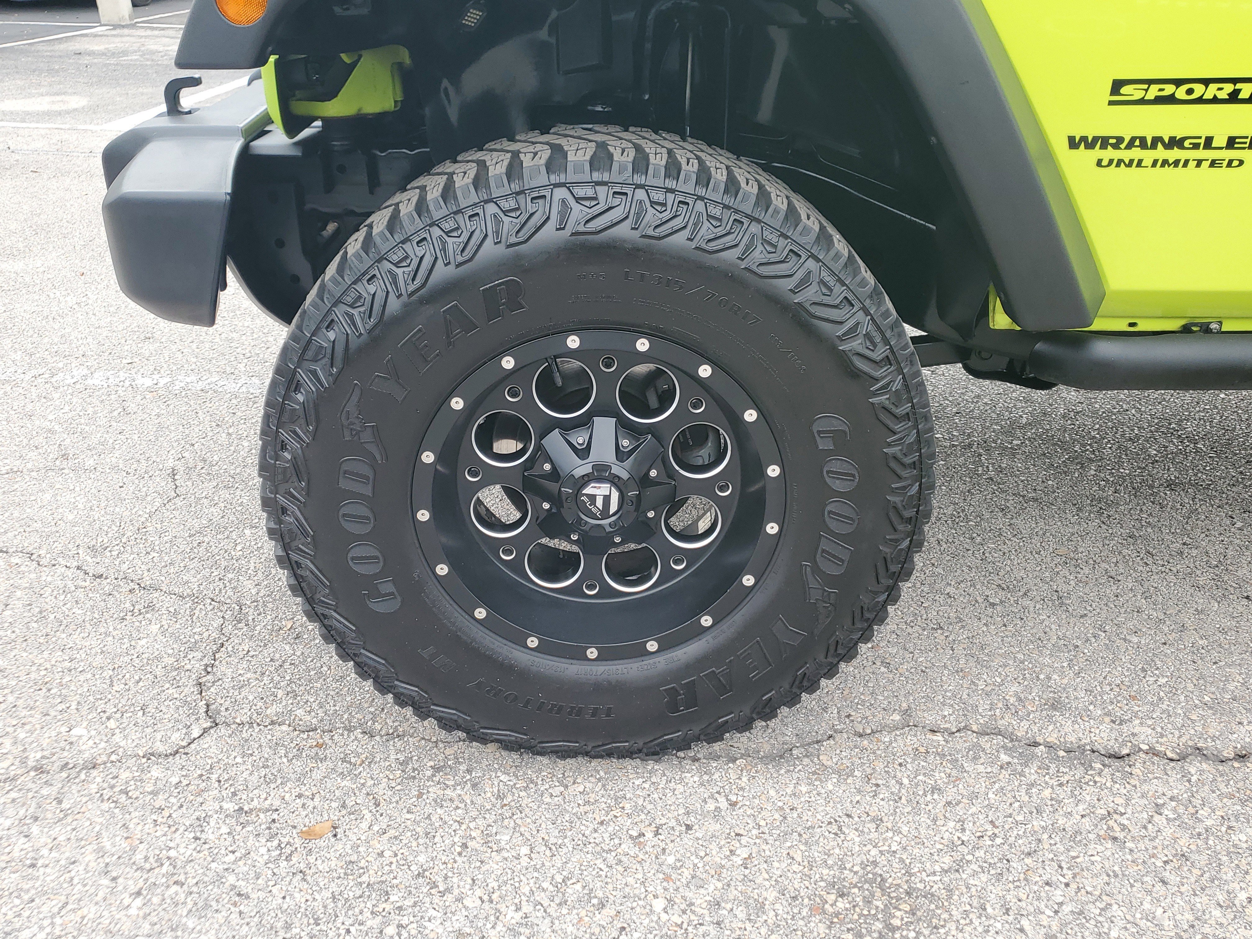 Used 2016 Jeep Wrangler Unlimited Sport w/ Max Tow Package image 5