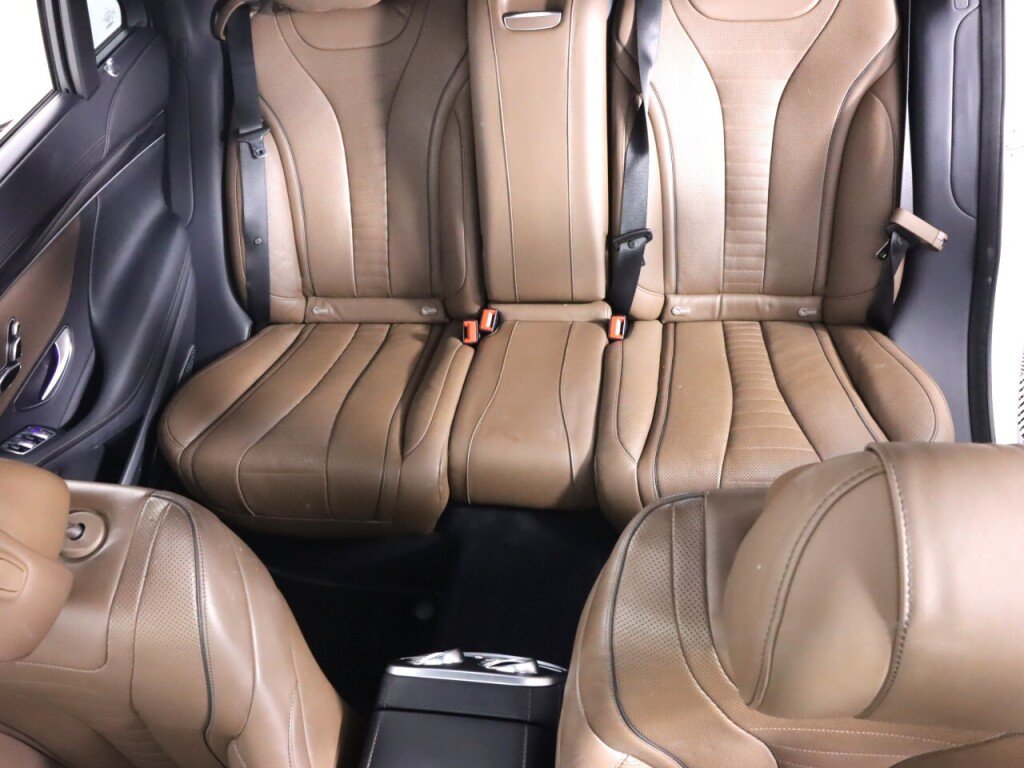 Used 2018 Mercedes-Benz S 560 4MATIC Sedan image 36