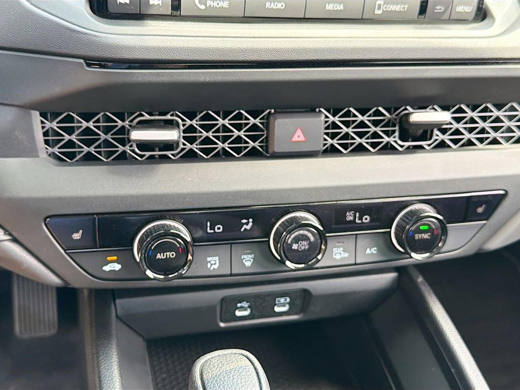 Used 2025 Honda Accord SE image 15