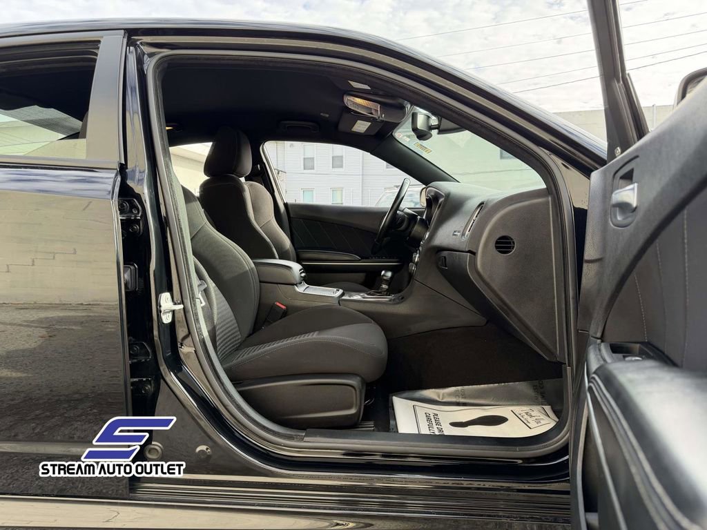 Used 2023 Dodge Charger GT image 12