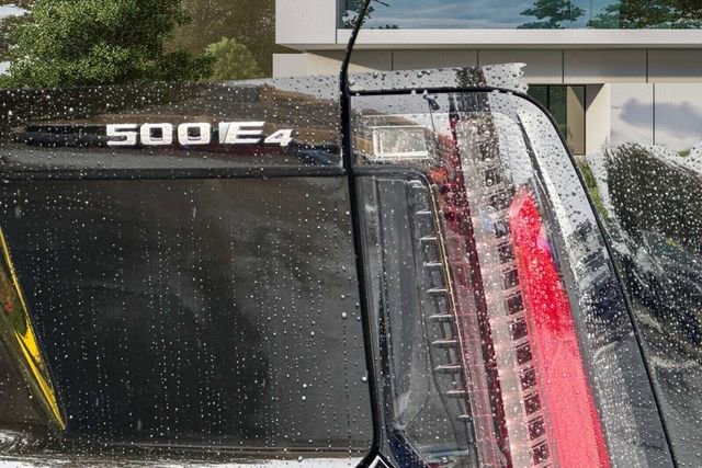 New 2026 Cadillac Optiq Sport 2 w/ LPO, Floor Liner Package image 5