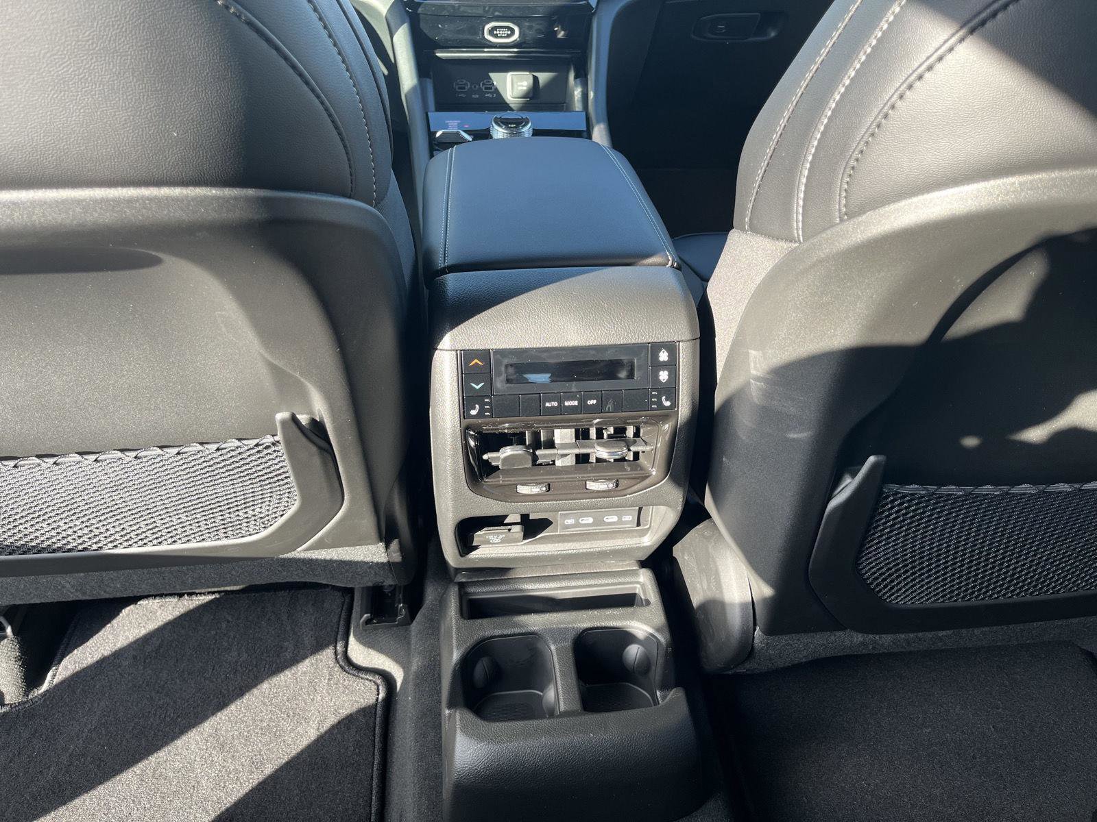 New 2026 Jeep Grand Cherokee L Limited w/ Limited Altitude Package image 34