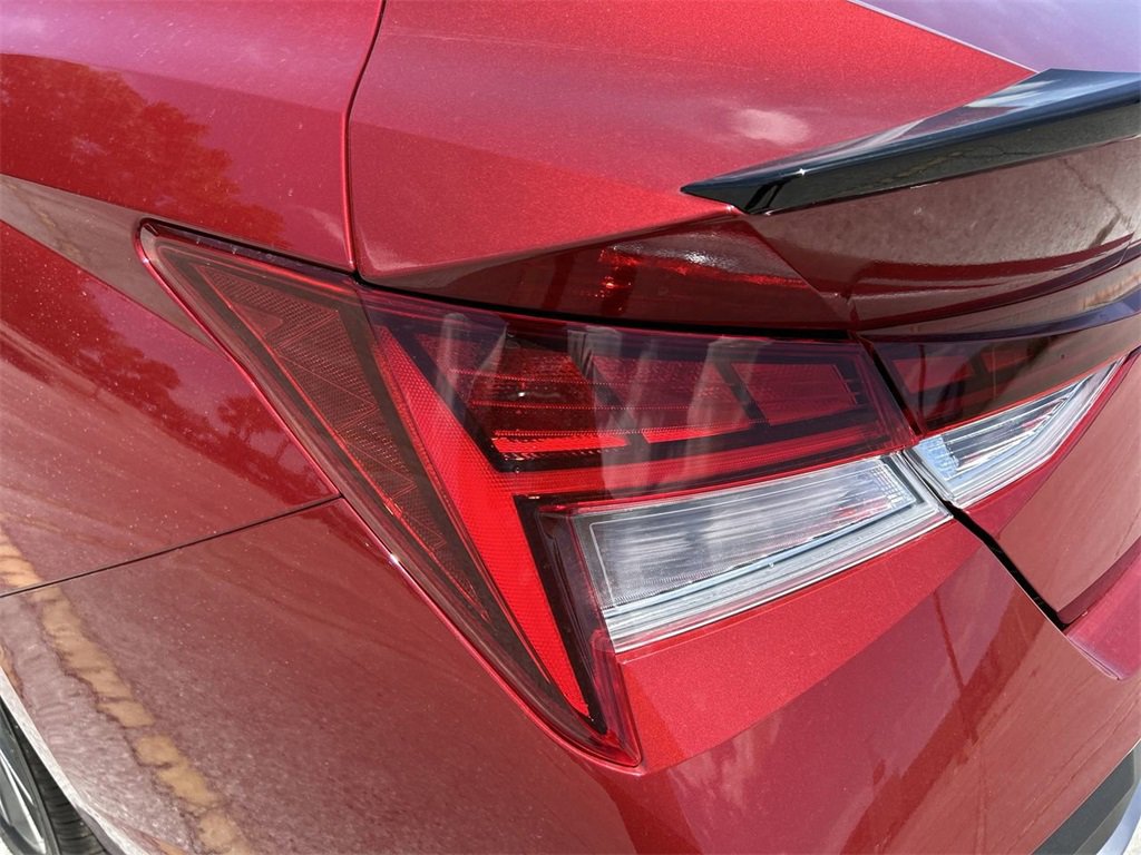 New 2025 Hyundai Elantra SEL image 16