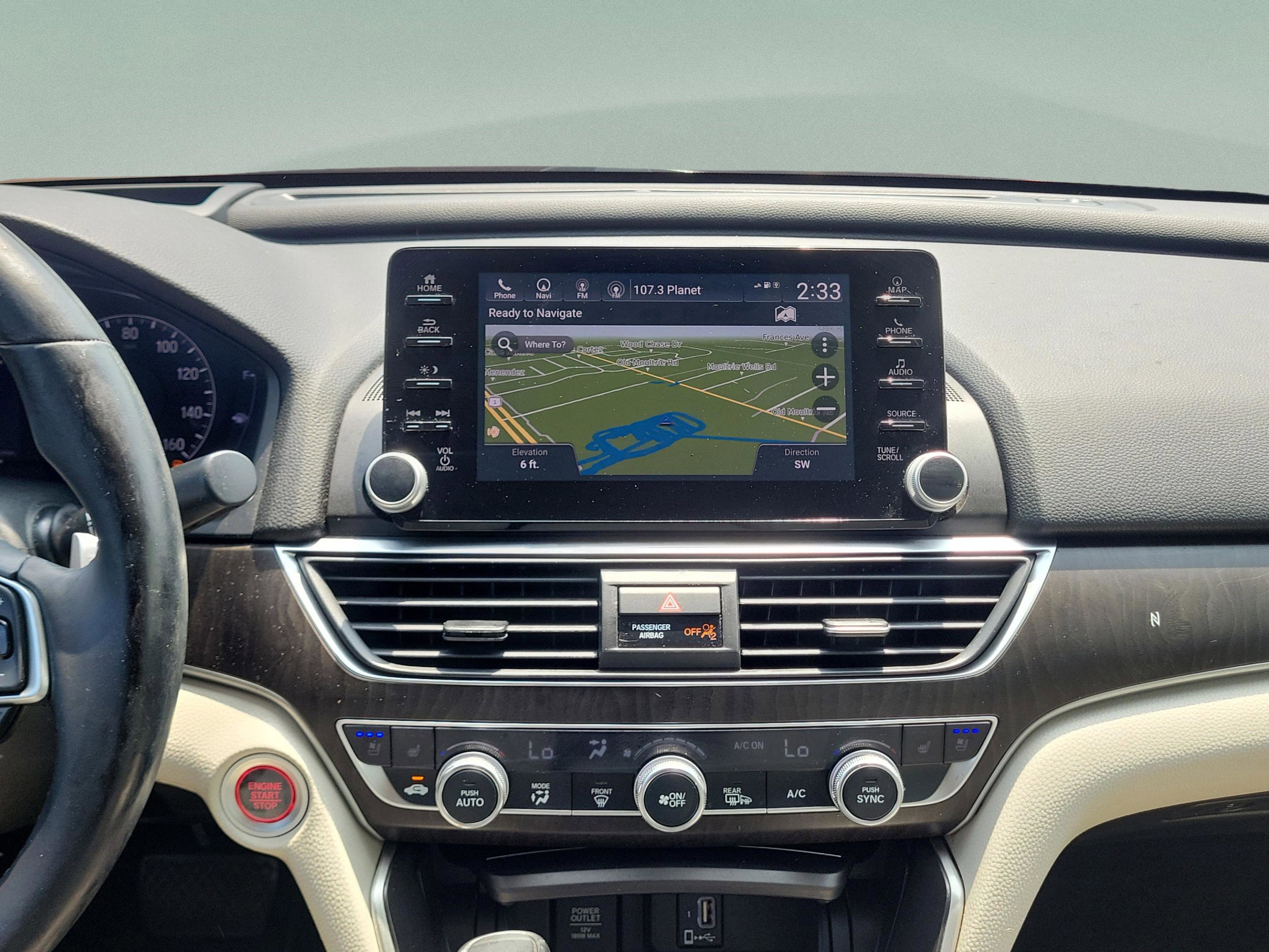 Used 2018 Honda Accord Touring image 14