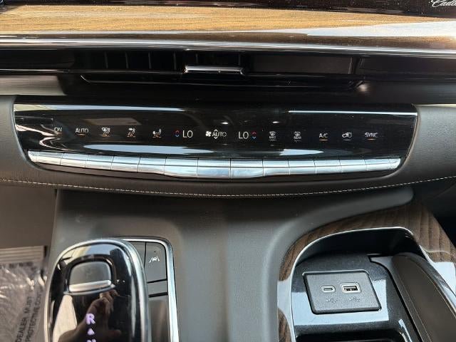 Certified 2024 Cadillac Escalade Premium Luxury Platinum AWD/4WD image 35