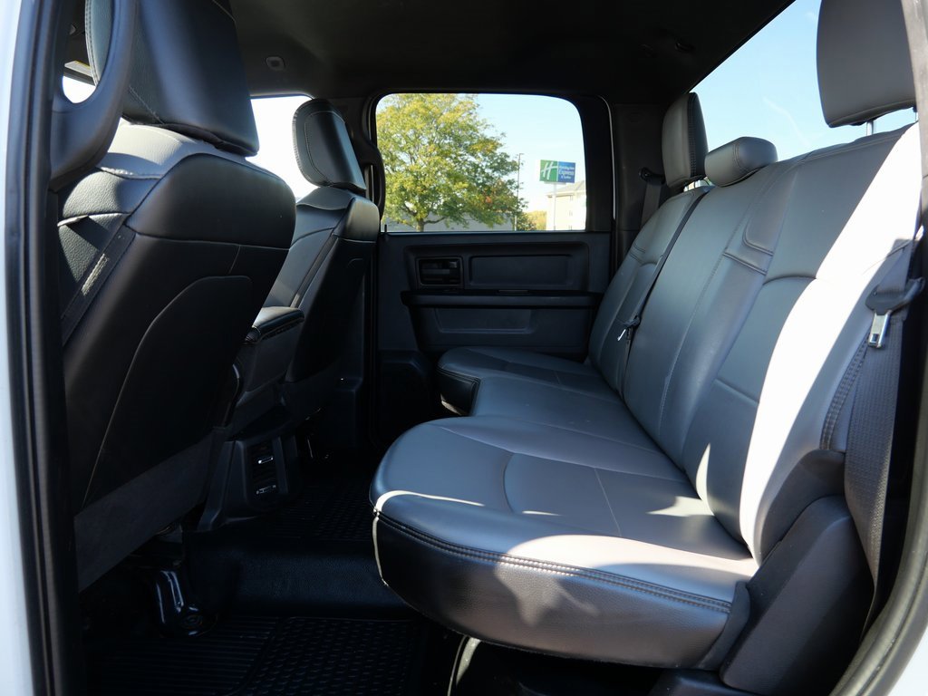 Used 2024 RAM 3500 Tradesman w/ Chrome Appearance Group image 27