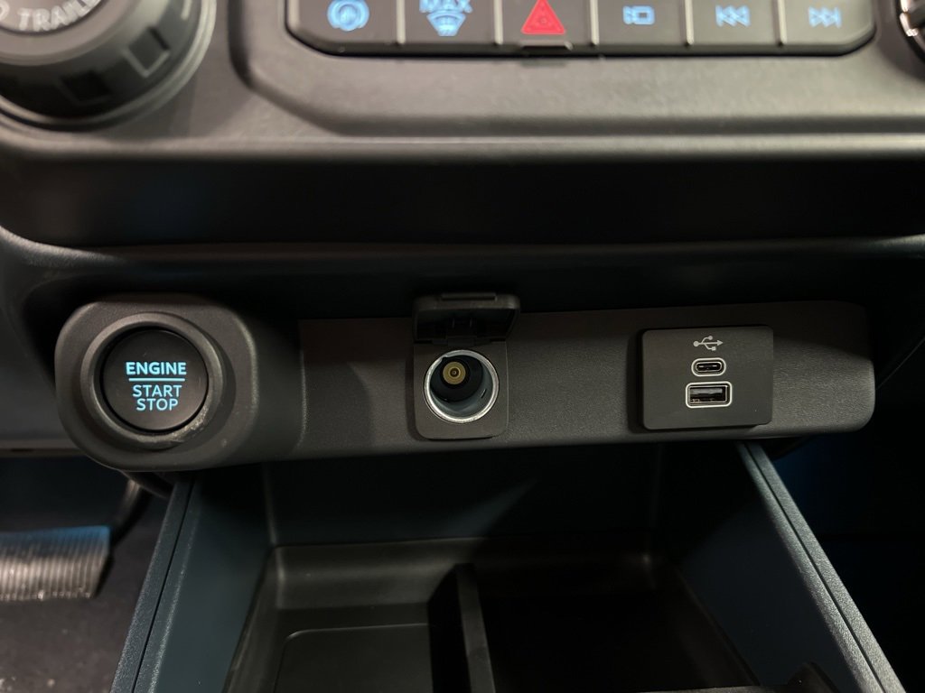 New 2026 Ford Maverick Lariat w/ Black Appearance Package image 14