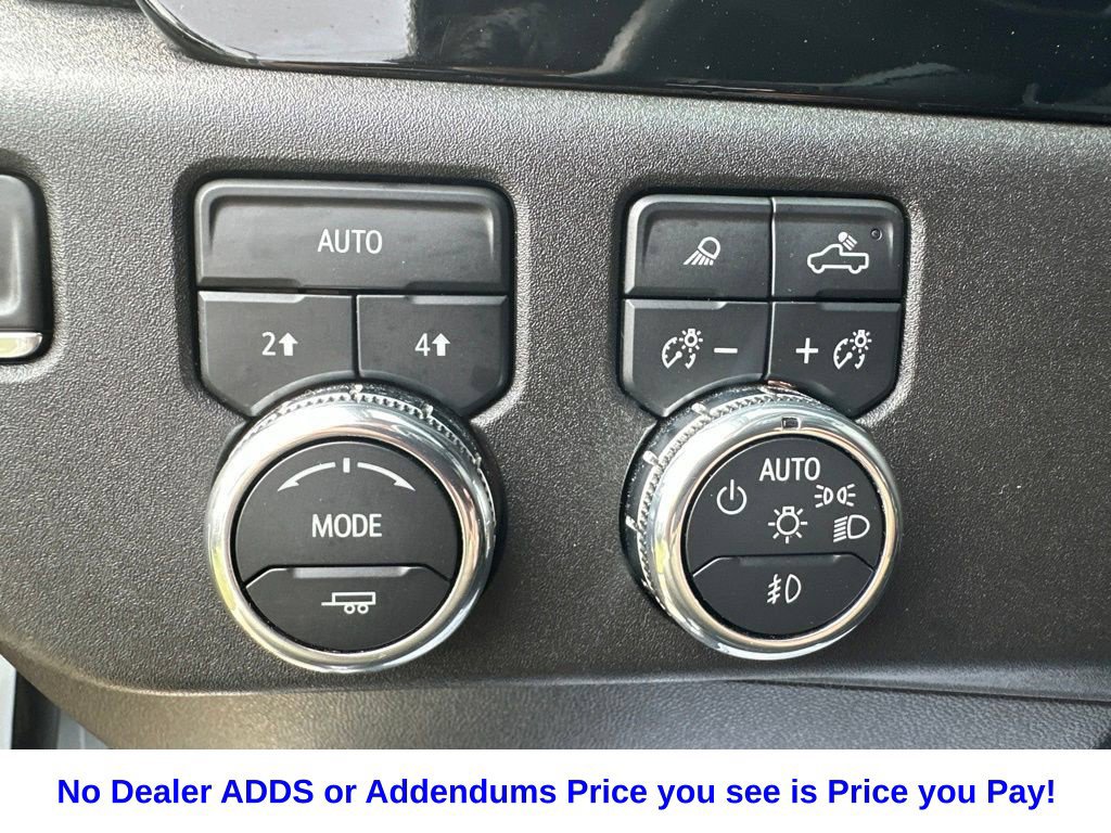 Used 2025 GMC Sierra 1500 SLT AWD/4WD image 38