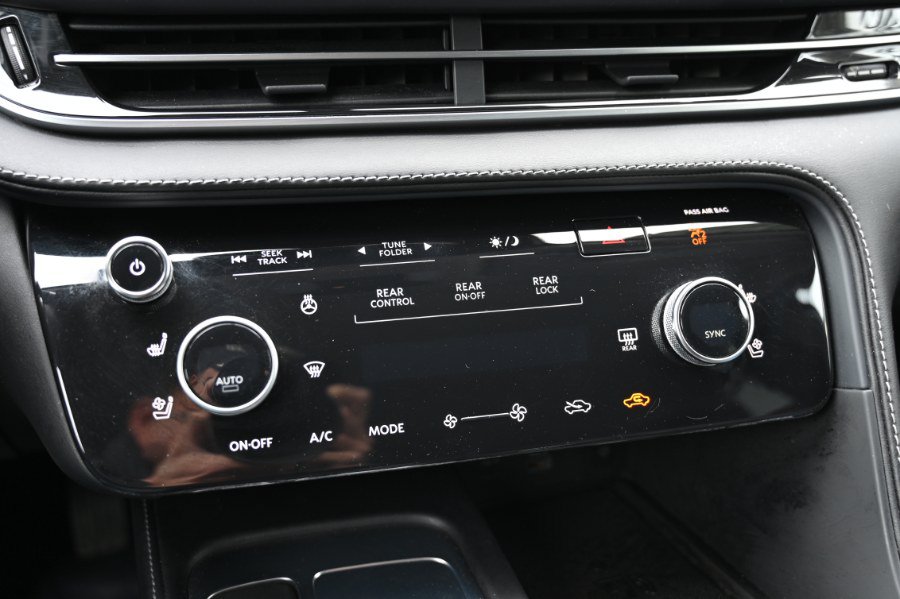 Used 2023 INFINITI QX60 Luxe w/ Performance Audio Package AWD/4WD image 32