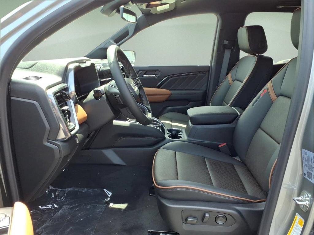 New 2026 GMC Canyon AT4 w/ AT4 Premium Package AWD/4WD image 4