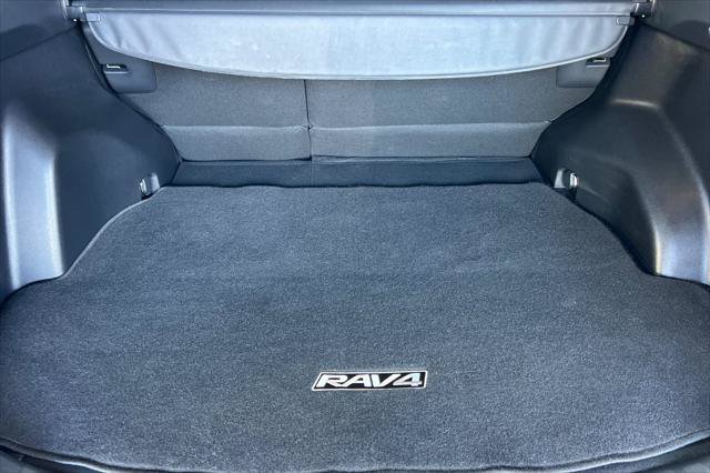 Certified 2024 Toyota RAV4 LE AWD/4WD image 16