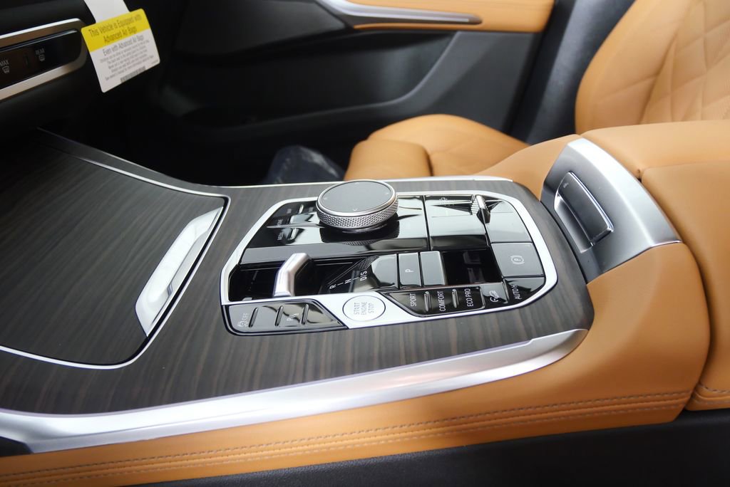 Used 2026 BMW X7 xDrive40i image 23