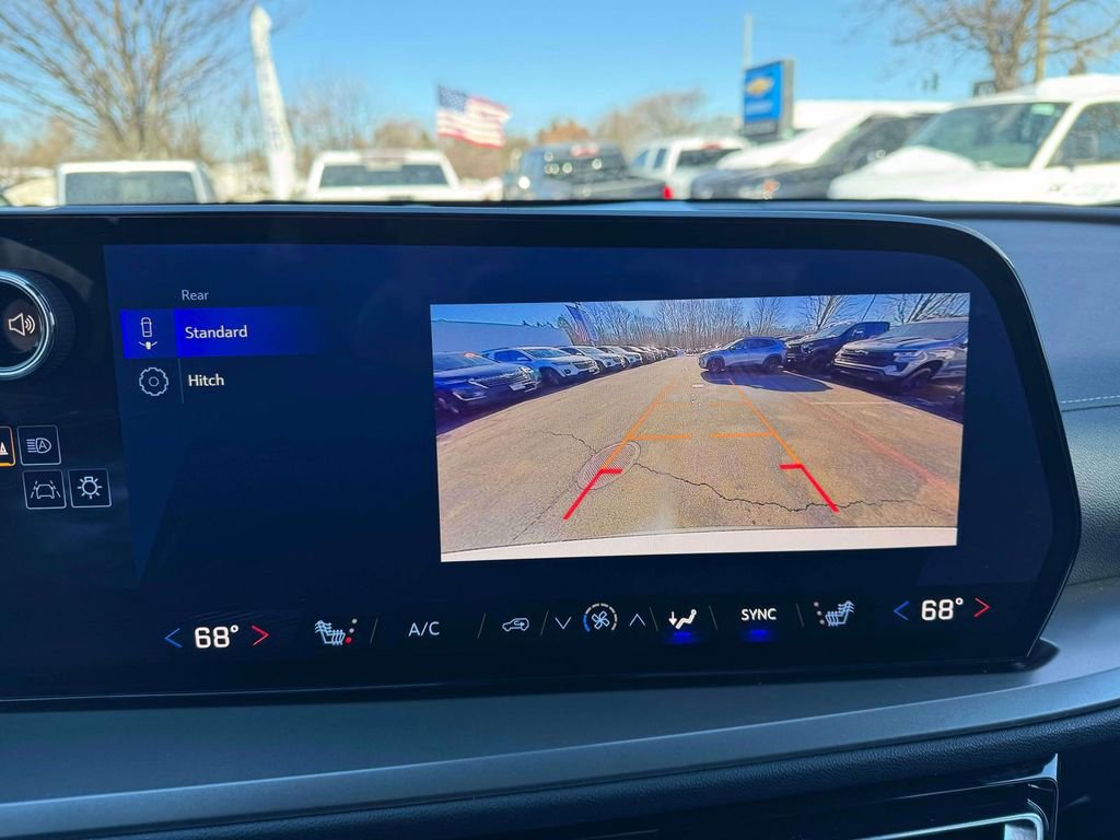 Used 2025 Chevrolet Traverse LT AWD/4WD image 27